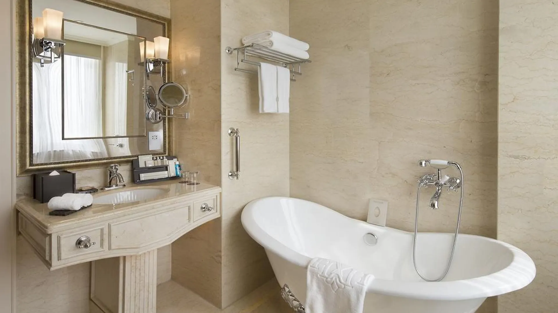 Harbourview Hotel Macau 4*,  China